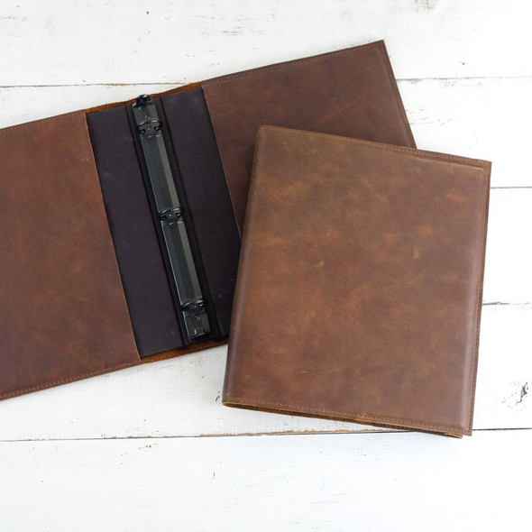 Natural Leather Binder - a nice presentation - from Blue Sky Papers Natural Leather Binder - a nice presentation - from Blue Sky Papers