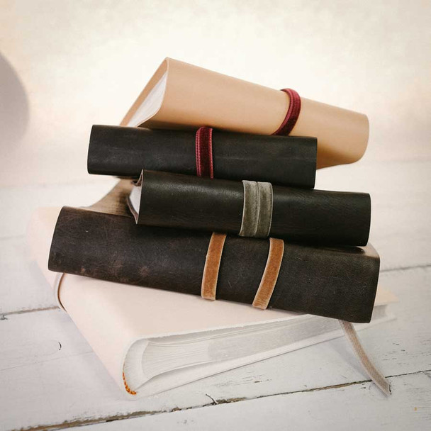 Leather Brag Mini Album - Classy & Timeless - by Blue Sky Papers Leather Brag Mini Album - Classy & Timeless - by Blue Sky Papers
