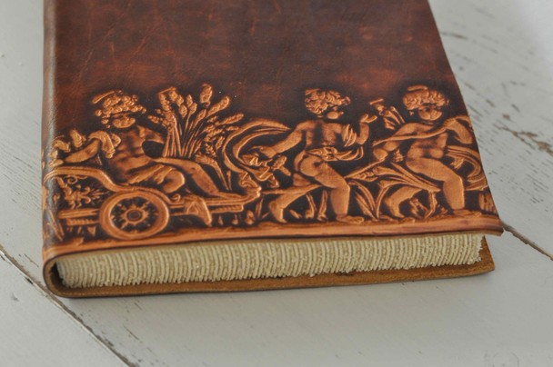 Carro con Puttini Journal - Design Detail Carro con Puttini Journal - Design Detail