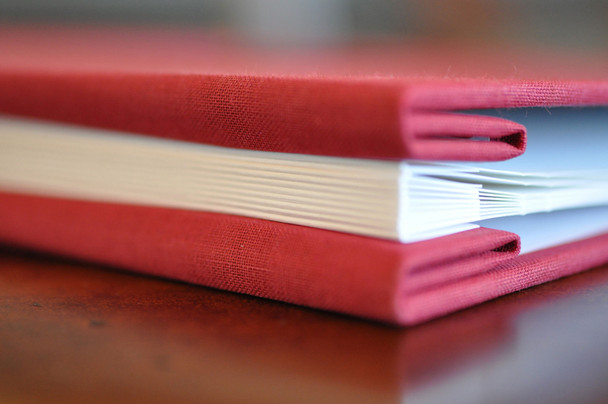 Memorial Guest Book for Memorial & Funeral Services - Spine