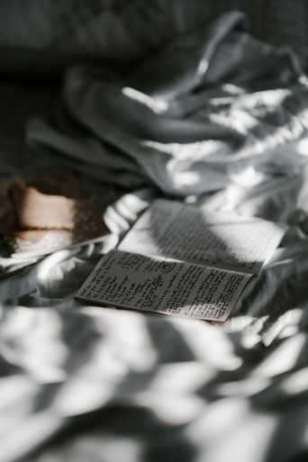 winter-blues_blue-sky-papers