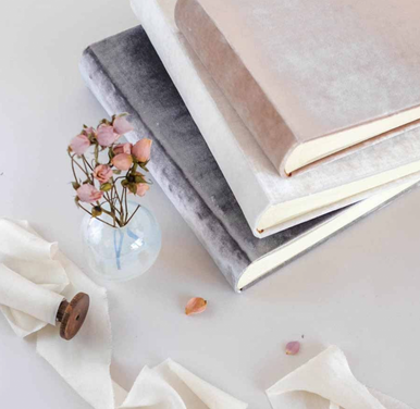 Velvet-Trend_Velvet-Wedding-Accessories_Blue-Sky-Papers