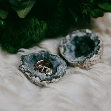 Unique-Ring-Box-Ideas-Geode-Ring-Box