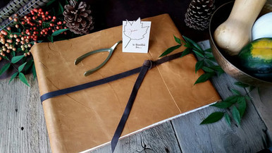 Giving-Thanks-Leather-Gratitude-Journal-Blue-Sky-Papers