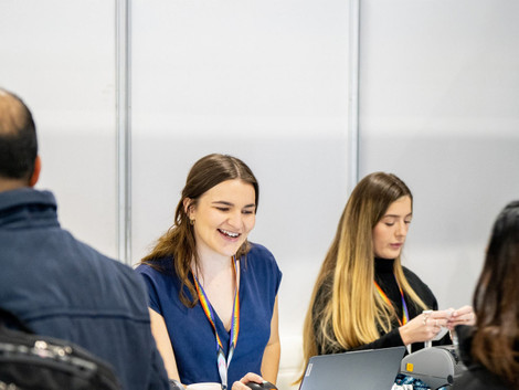 From 20 Minutes to 3: How Smart Badge Printing Automates the Event Check-In Experience