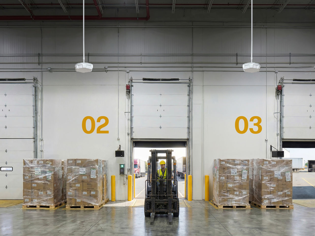 Logistics & Warehousing — Pallet and Asset Tracking