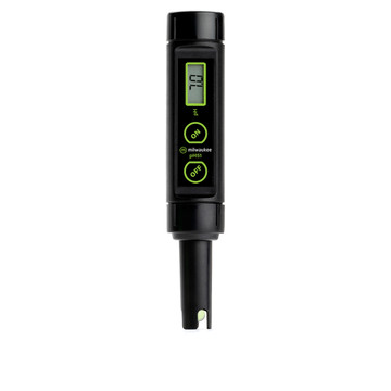 Milwaukee pH51 Waterproof pH Tester with Replaceable Probe