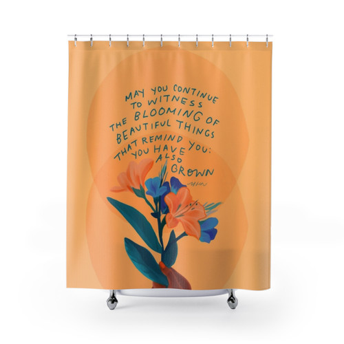 Inspiring shower curtains with uplifting floral designs