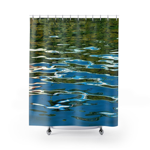 Reflective water shower curtain