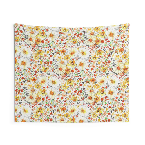Vintage Floral Tapestry with Daisy Wildflower Pattern
