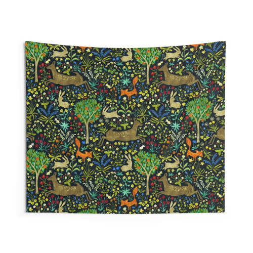 Arazzo Medieval Tapestry Featuring Animals in a Lush Forest