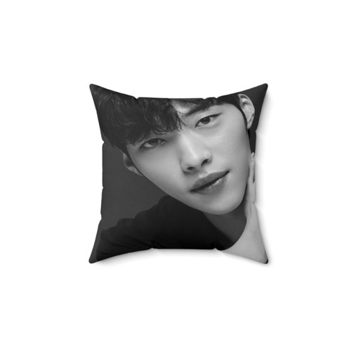 The King: Eternal Monarch Pillow - Soft & Cozy Bedding