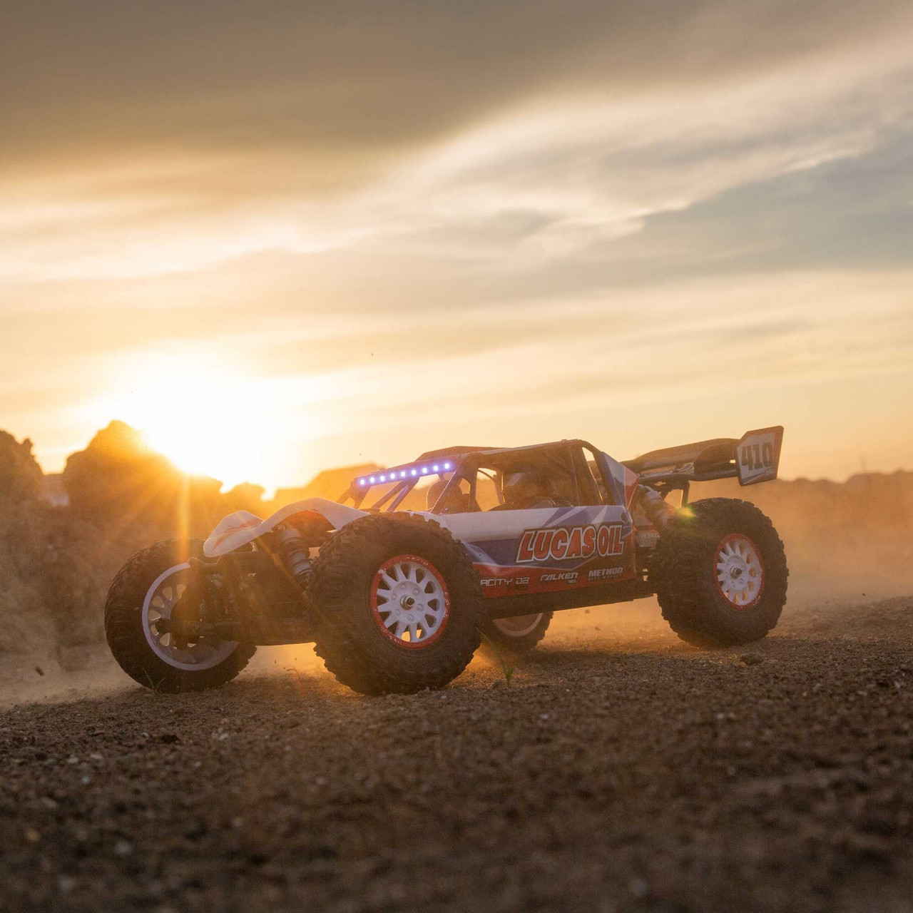 Losi TENACITY DB Pro (V2) 1/10 RTR 4WD Brushless Desert Buggy (Lucas Oil) w/DX3 Radio, Smart ESC & AVC