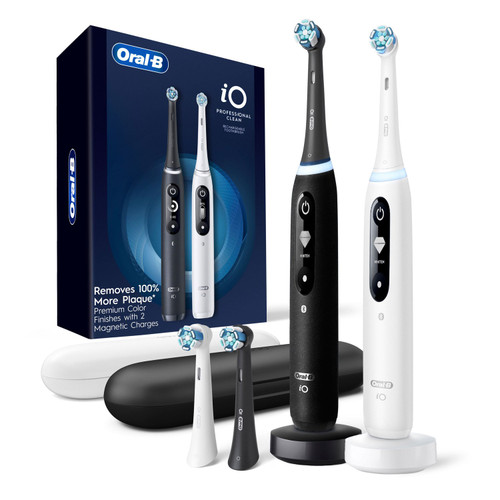Oral-B IO Series 7 Electric Toothbrush, 2 pk, 4 Brush Heads, Black Onyx and White Alabaster – front of package