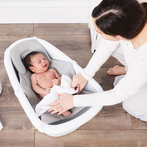 Regalo Baby Basics Grow with Me Baby Bath Tub – front of package