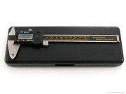 Calipers - Digital - Inch/Metric - w/Carry Case