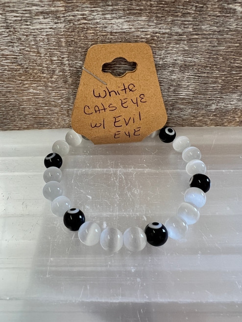 White Cats Eye - bracelet with evil eye