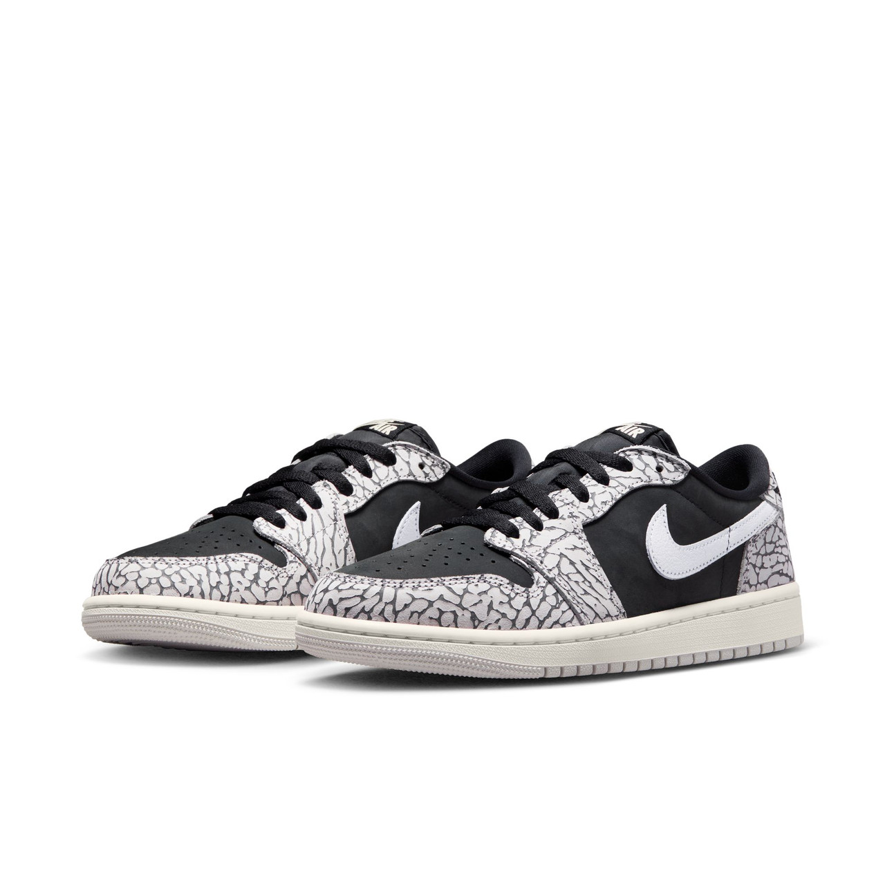 WOMENS AIR JORDAN 1 RETRO LOW 