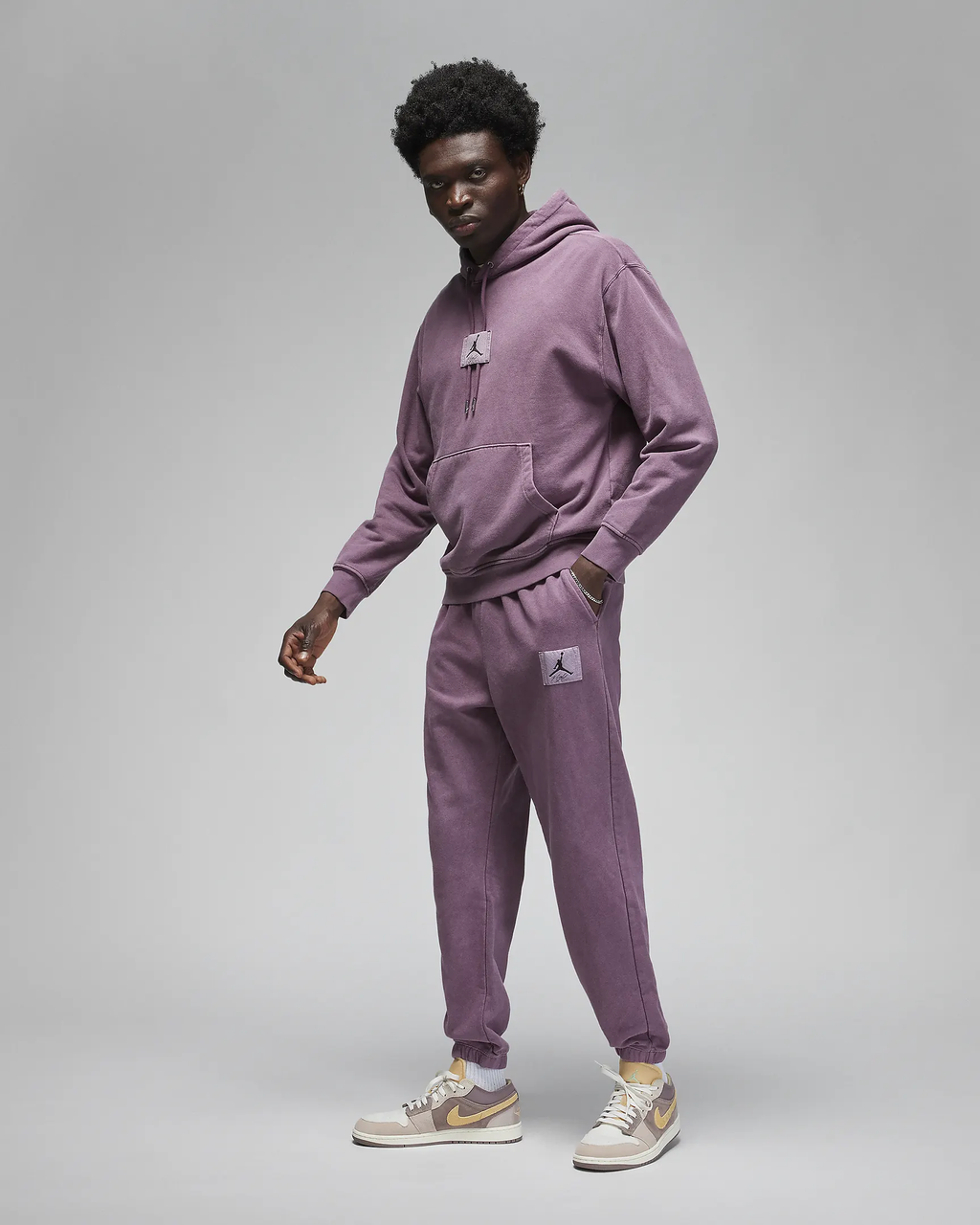 JORDAN ESSENTIAL STATEMENT WASH FLEECE PANT - SKY J MAUVE