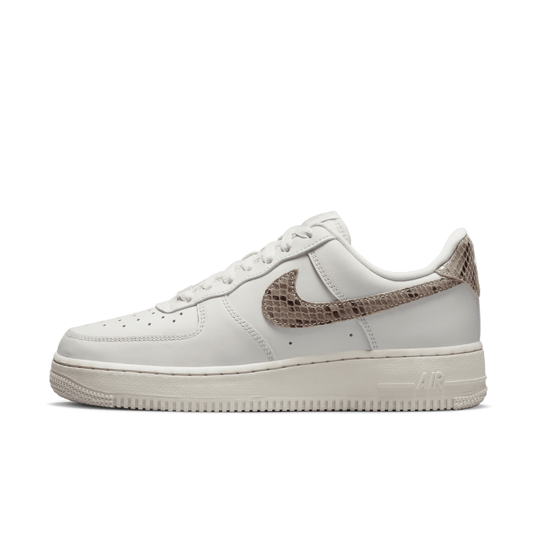 WOMENS NIKE AIR FORCE 1 ‘07 "SAIL SNAKESKIN"