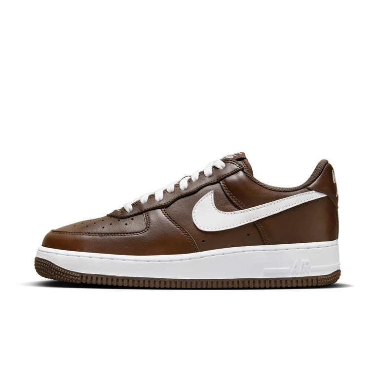 NIKE AIR FORCE 1 LOW RETRO QS "CHOCOLATE"