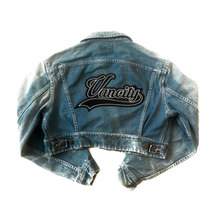 Vancity x Crown The Queens Reworked Patched Up cropped jean jacket - Denim - Medium
