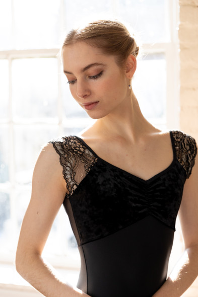 UNIQUE LACE CAP SLEEVE LEO 