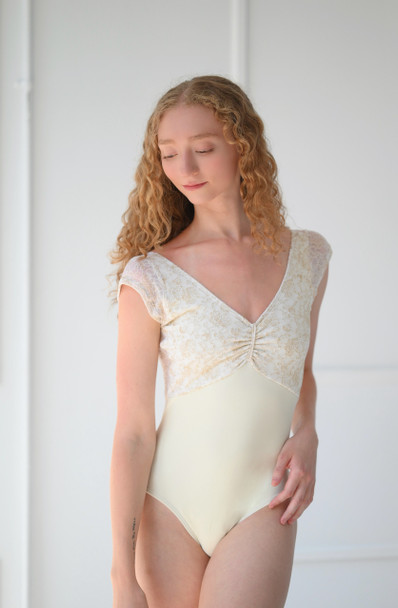 CREAM LACE OVERLAY CAP LEO