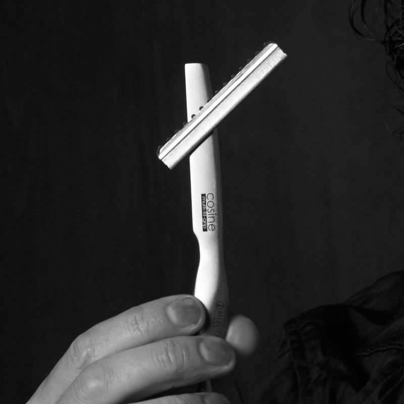 COSINE RAZOR by Mizutani Scissors | Professional Use