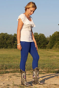 cute summer top with jeans and boots. cowgirl boots