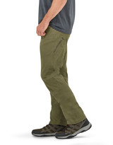 Wrangler Men's ATG Jackson Utility Mid Rise Regular Fit Straight Leg  Pant - Green