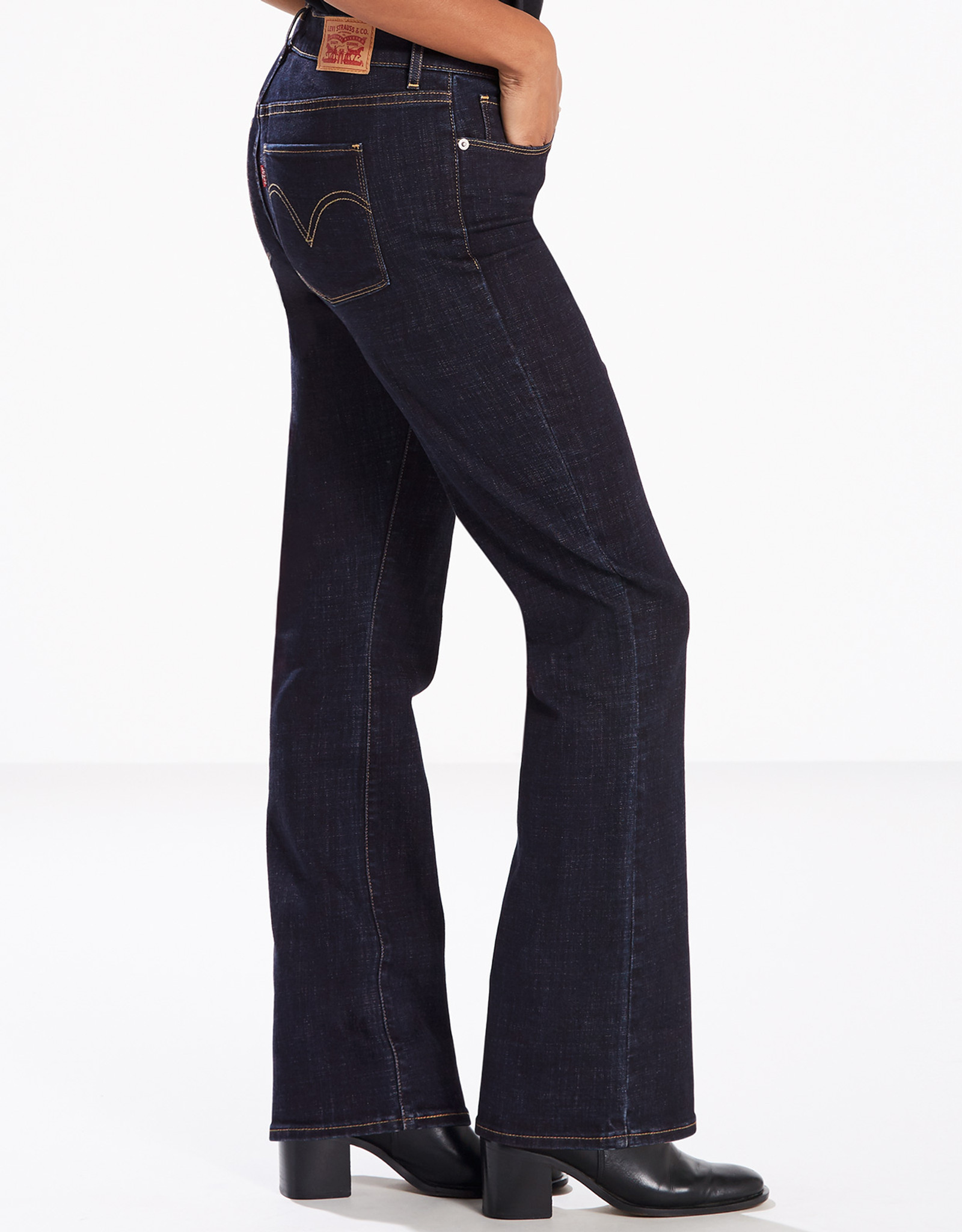 levi's low rise boot cut