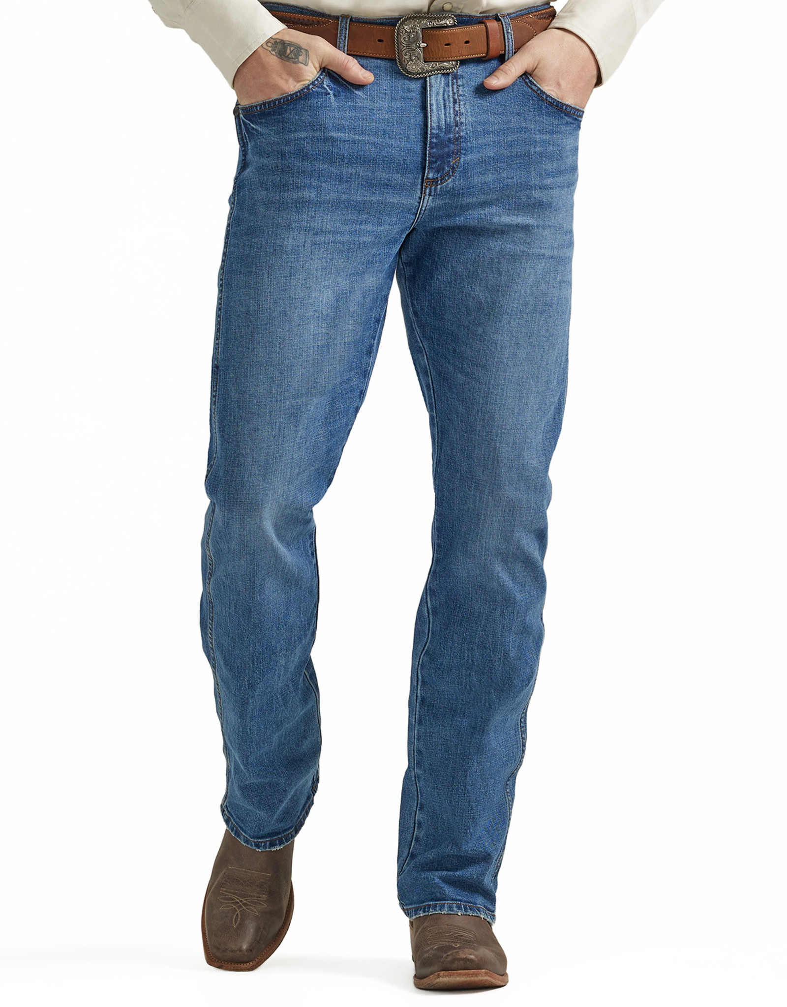 935NAV / Men's Wrangler® Boot Cut Slim Fit Jean – Bucksworth