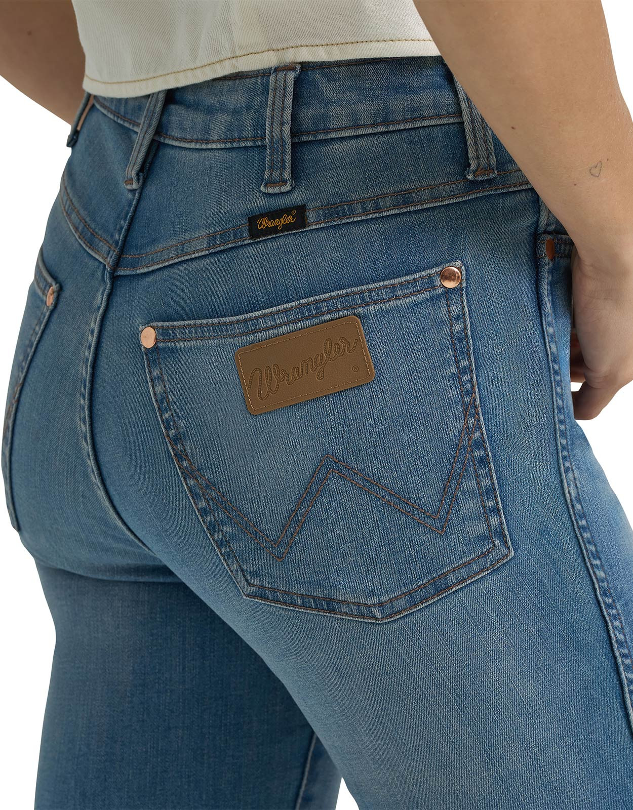 Wrangler Women's Lainey Wilson Stretch High Rise Slim Fit Boot Cut Jeans - Wrangler Blue