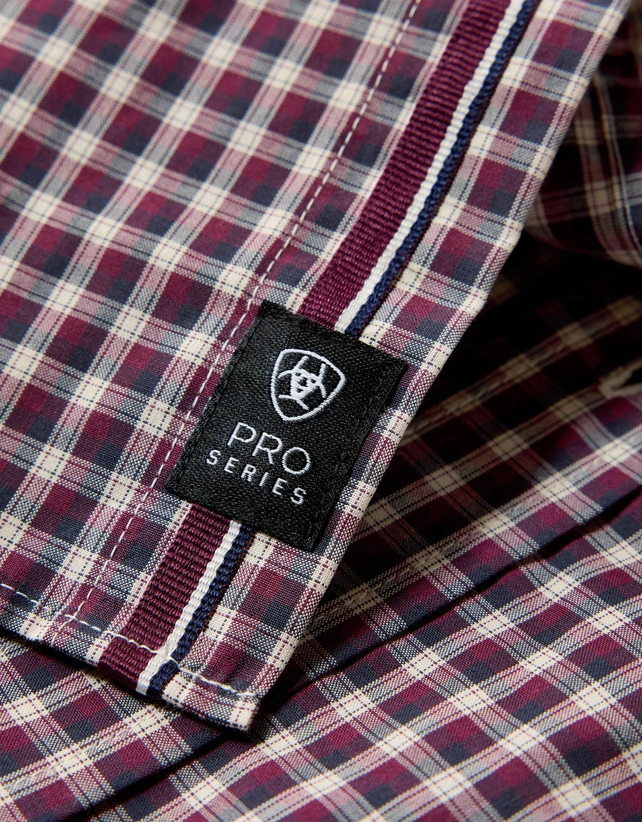 Ariat Men's Pro Series Long Sleeve Plaid Button Down Shirt - Red/Blue