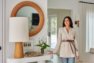 Jones One Light Table Lamp (HL1154201-AGB)