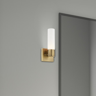 Aero One Light Wall Sconce (10101-01)