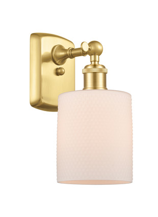 manufacturer_finish:Satin Gold|manufacturer_glass:Cased Matte White Cobbleskill|light_output:220.00lm|color_temperature:2200K|cri:99