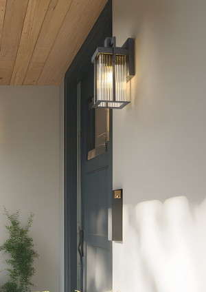 Fortis One Light Outdoor Wall Light (5031S-BK)