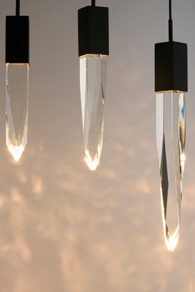 Quartz LED Pendant (E31244-20BK)