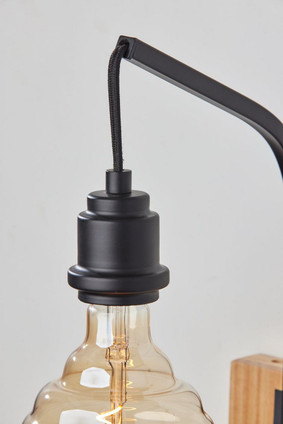 Wren Wall Lamp (3844-01)