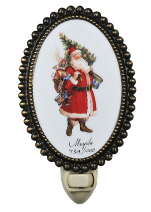 Meyda Tiffany - 107256 - One Light Night Light - Christmas - AntiqueAntique Brass Meyda Tiffany - 107256 - One Light Night Light - Christmas - AntiqueAntique Brass