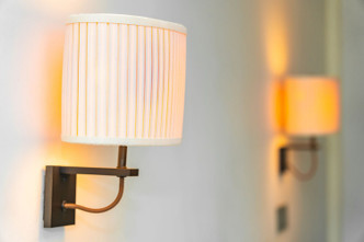 Single Light Bulb (613050)