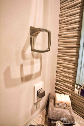 adorne Three-Gang Screwless Wall Plate with Microban (AWP3GPW4)
