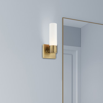Aero One Light Wall Sconce (10101-01)