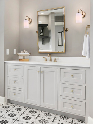 Novalee One Light Vanity (IVL1130A01GD)