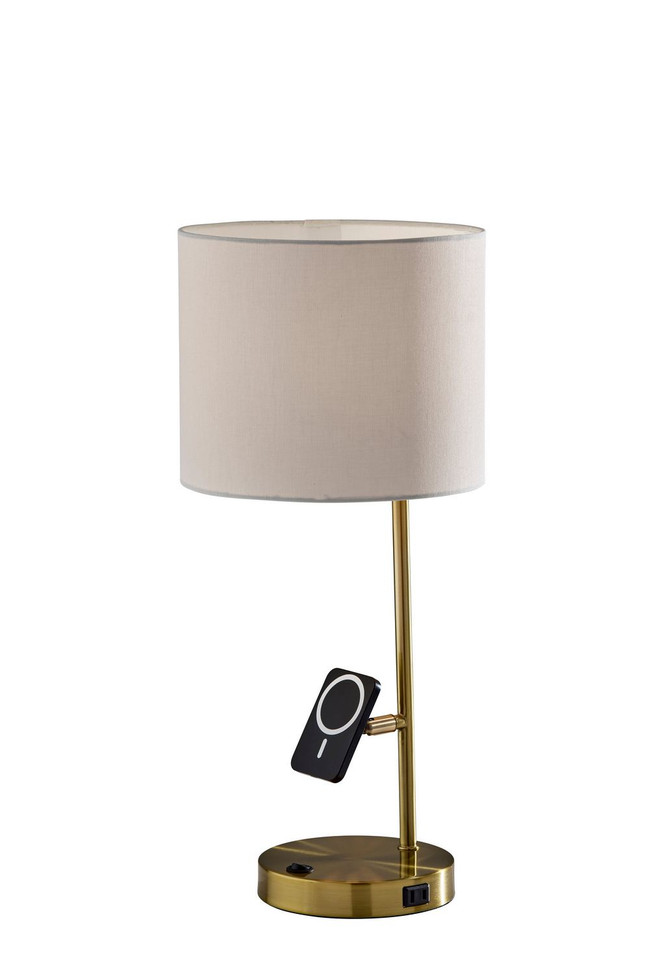 Adesso Home - 2610-21 - Desk Lamp - Wyatt - Antique Brass