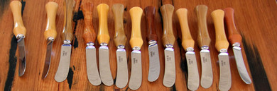 Crafting the Perfect Cheese Knife: A Small Project with Big Impact