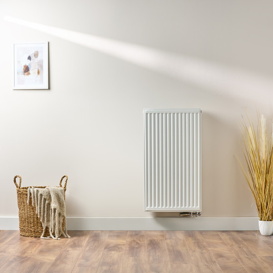 Compact 6 - 9TS Horizontal Radiator:  Traffic White (RAL 9016) 900mm H x 500mm L - Compact-6-9TS500W-White-Lifestyle-01.jpg