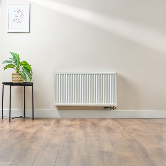 Compact 4 - 5HF Horizontal Radiator:  Traffic White (RAL 9016) 500mm H x 900mm L - Compact-4-5HF900W-White-Lifestyle-01.jpg